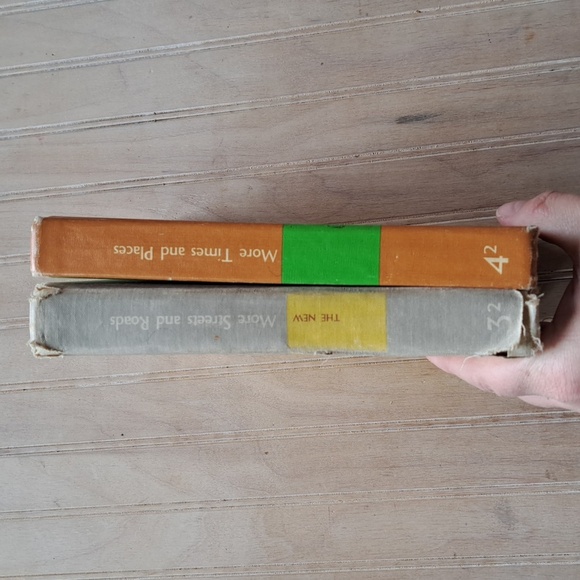 Vintage The New Basic Readers Lot – More Times & Places, More Streets & Roads - Picture 7 of 14